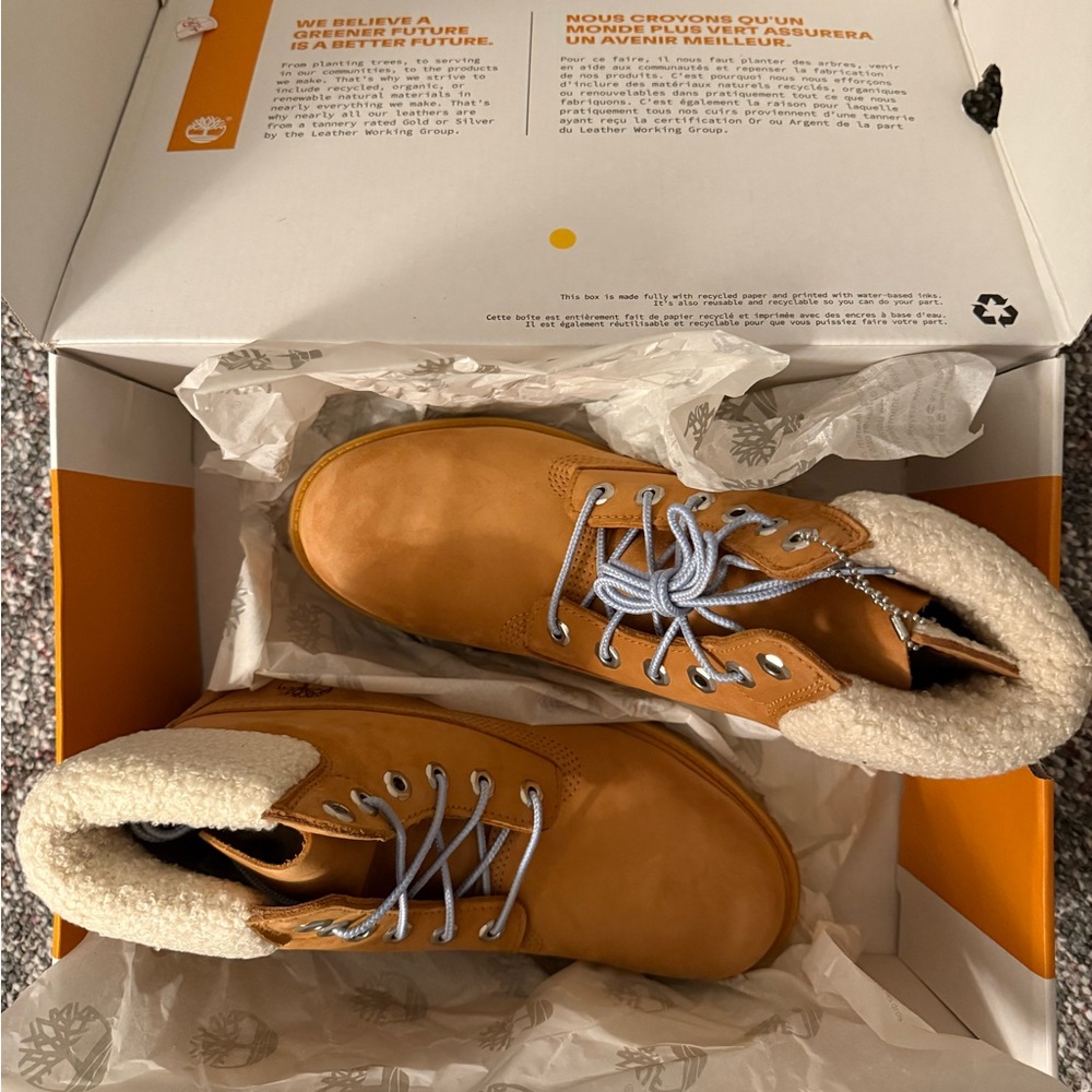 NWT — in box — 2023 Timberland Wmns 6 Inch Premium Boot 'Wheat Blue Fur Collar' - Picture 6 of 7